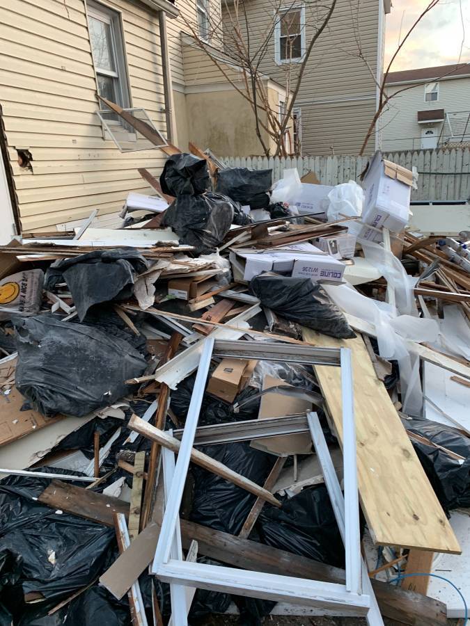Construction debris and mixed load junk removal